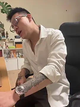 latava online show from 11-18-25, 05:39