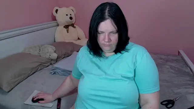  alexandra ray  online show from 12-04-25, 11:08