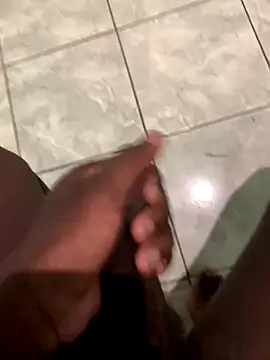 Snapshot of Dark_vains chatting on 10-08-25, 02:53 Dark vains online show from 10-08-25, 02:53