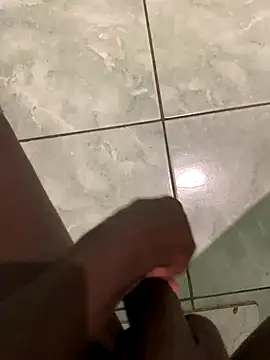 Snapshot of Dark_vains chatting on 11-04-25, 09:36 Dark vains online show from 11-04-25, 09:36