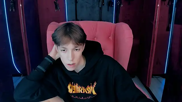 MarkBranston online show from 11-07-25, 03:12