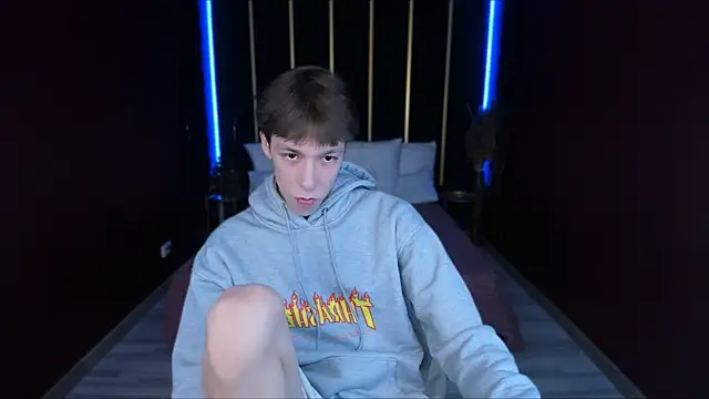 MarkBranston online show from 12-21-25, 10:44