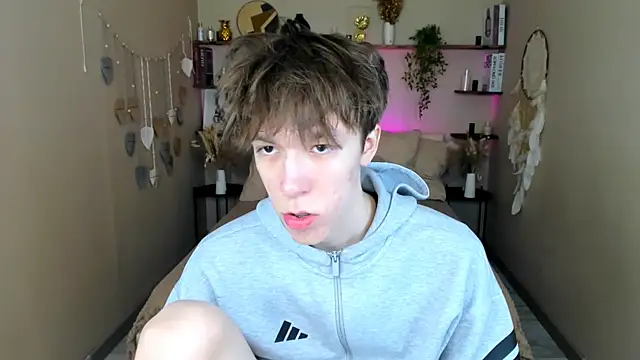 MarkBranston online show from 04-10-26, 02:33