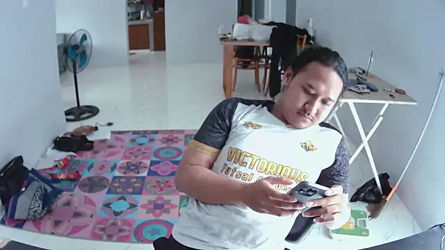 latexidn online show from 11-15-25, 06:22