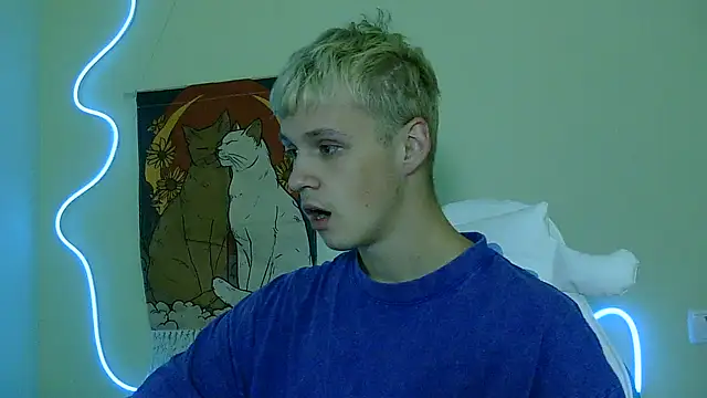 Snapshot of _Timmy_Boy_ chatting on 10-08-25, 09:12 Timmy Boy online show from 10-08-25, 09:12