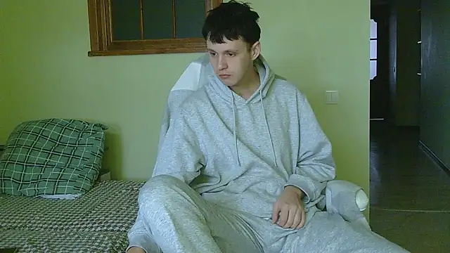 Snapshot of _Timmy_Boy_ chatting on 11-13-25, 09:30 Timmy Boy online show from 11-13-25, 09:30