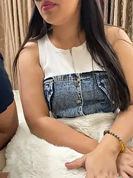 vickyandtania online show from 03-20-26, 04:56