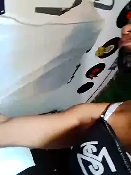 Snapshot of Angelita_culona chatting on 10-04-25, 02:59 Angelita culona online show from 10-04-25, 02:59