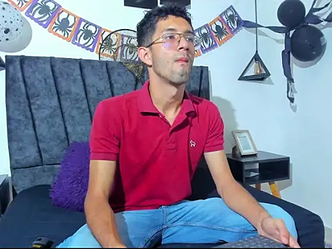 ianthompsoncut online show from 10-18-25, 07:47