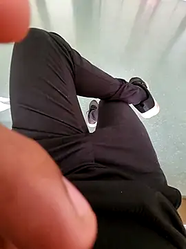 maxOliver12345 online show from 10-21-25, 10:27