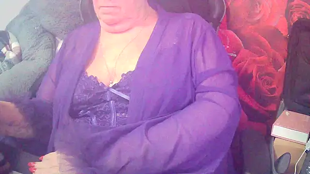 Playful MILF Demi online show from 02-22-26, 06:50