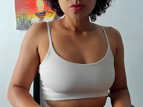 Seductress Malia online show from 10-27-25, 01:04