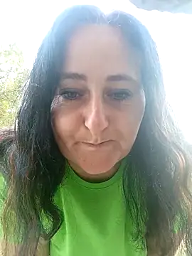 Snapshot of Bella_862 chatting on 06-19-26, 06:01 Bella 862 online show from 06-19-26, 06:01