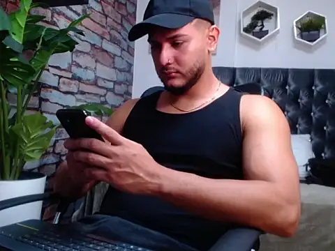 jasonshaw25 online show from 12-19-25, 08:05