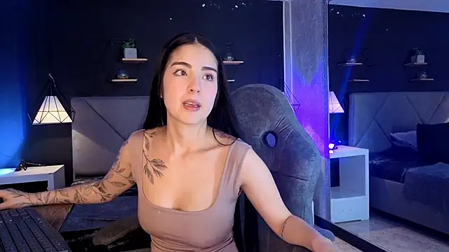 giapearl25 online show from 11-20-25, 02:01