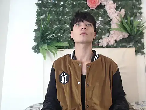 alex russo   online show from 10-25-25, 03:36