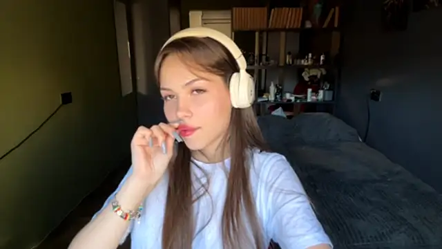 MysticAlisa online show from 10-21-25, 05:08