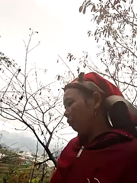 miomio-12 online show from 10-21-25, 12:22