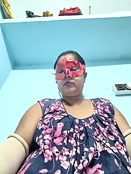misti02 online show from 10-17-25, 04:53