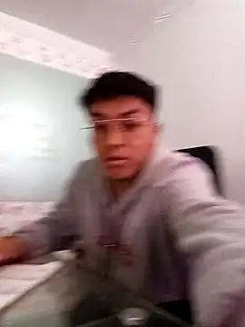 Snapshot of EithanFuckboys chatting on 10-30-25, 10:21 EithanFuckboys online show from 10-30-25, 10:21