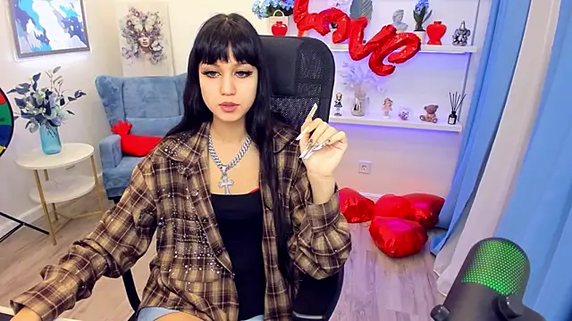 TiffanyYounge online show from 02-09-26, 11:14