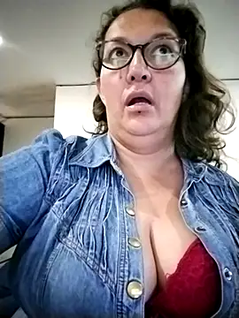 -saraqueen- online show from 11-14-25, 04:28