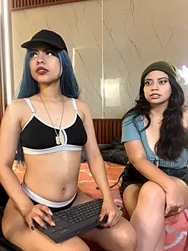 Eva Feller69 online show from 11-19-25, 07:14