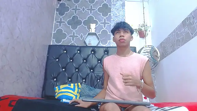 sexyboys cutex18 online show from 04-14-26, 03:01