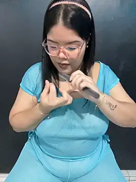 GabrielleMarsh1 online show from 10-22-25, 02:23