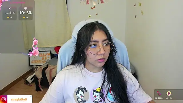 LoveLyy- online show from 10-15-25, 09:04