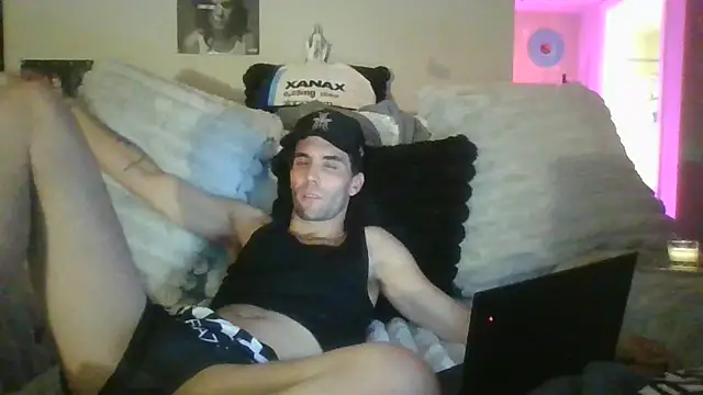 nvthvn555 online show from 10-18-25, 11:11