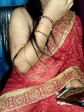 Snapshot of Rashmi_011 chatting on 05-21-26, 11:45 Rashmi 011 online show from 05-21-26, 11:45