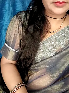 Snapshot of Rashmi_011 chatting on 05-23-26, 11:42 Rashmi 011 online show from 05-23-26, 11:42