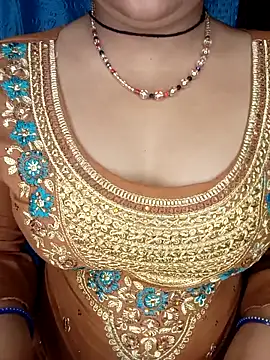 Snapshot of Rashmi_011 chatting on 05-25-26, 09:04 Rashmi 011 online show from 05-25-26, 09:04