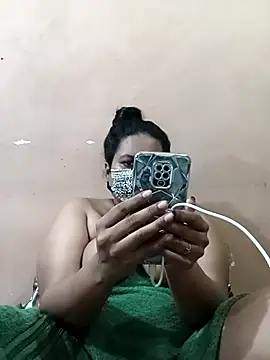 Snapshot of Mallika-collage chatting on 04-27-26, 07:01 Mallika-collage online show from 04-27-26, 07:01
