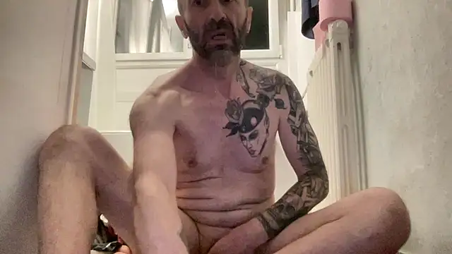 slave44nantes online show from 12-16-25, 12:59