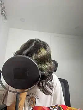sukulaurens online show from 07-20-26, 03:43