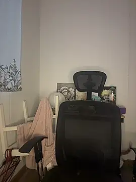 sukulaurens online show from 07-23-26, 04:10