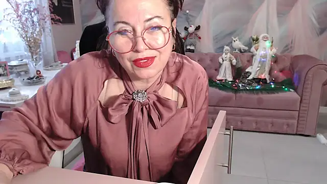 Snapshot of Arisa5000 chatting on 01-13-25, 02:00 Arisa5000 online show from 01-13-25, 02:00