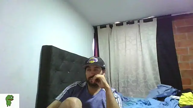 coolfriki online show from 07-04-26, 03:18