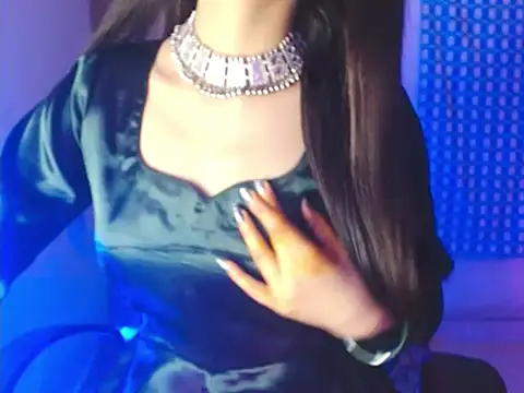 Snapshot of Roiseeee chatting on 02-15-26, 05:37 Roiseeee online show from 02-15-26, 05:37