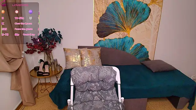 Snapshot of Serena_Foxxx chatting on 02-06-26, 02:38 Serena Foxxx online show from 02-06-26, 02:38