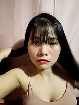 Snapshot of Mylove-here chatting on 10-12-25, 12:04 Mylove-here online show from 10-12-25, 12:04