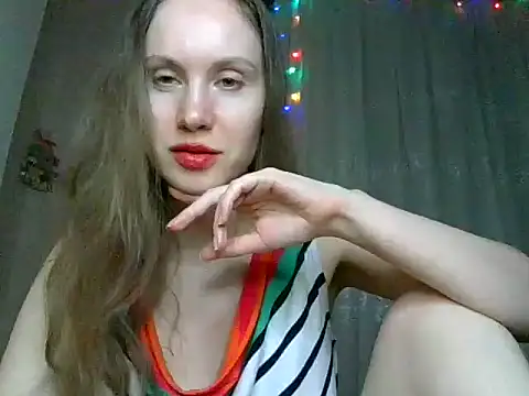 Lynirina online show from 05-10-26, 10:37