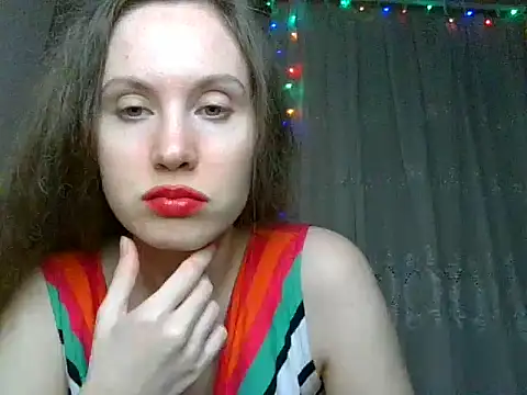 Snapshot of Lynirina chatting on 05-25-26, 11:11 Lynirina online show from 05-25-26, 11:11