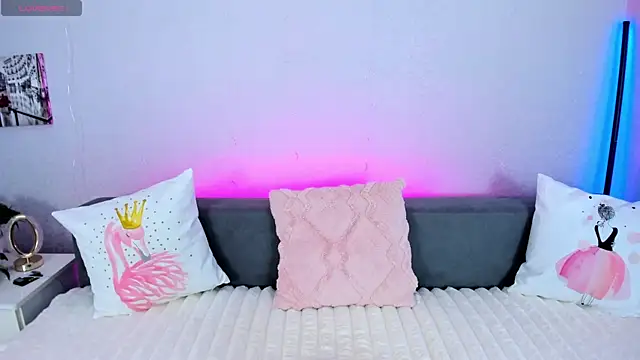 Evarey  online show from 01-08-26, 06:26