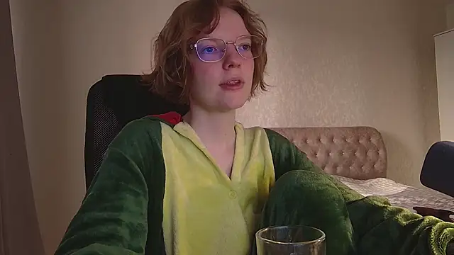 emymayy online show from 06-22-26, 03:25
