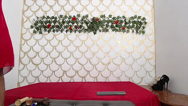 nahomy smiith online show from 02-12-26, 05:57