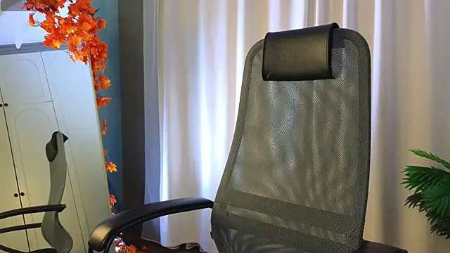 kitsun ne online show from 11-21-25, 08:18