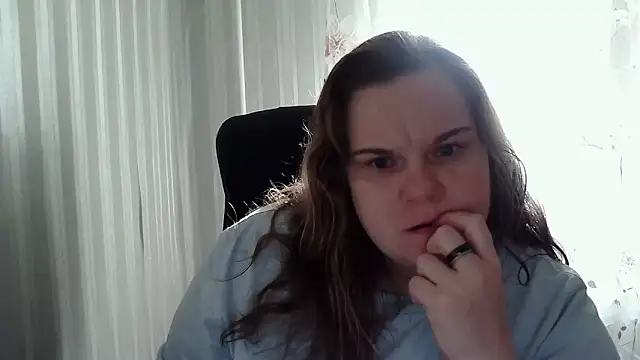 XLisaBlueXs  online show from 10-12-25, 06:56